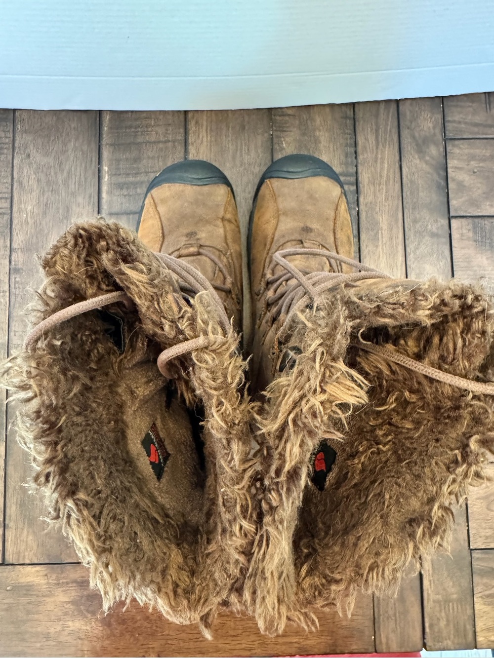 Keen Women's Brown Leather Bailey High Fur Lace Up Boots Size 8.5 Hiking Trail - Picture 8 of 16